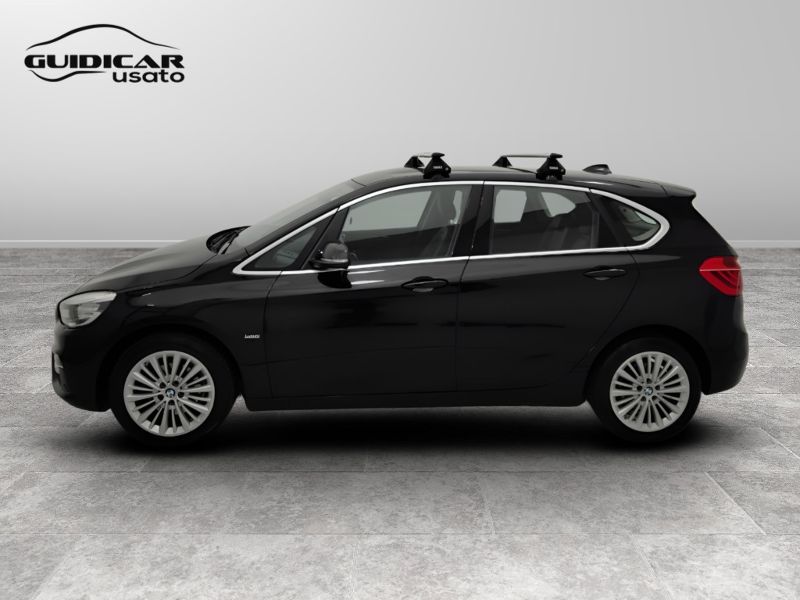 GuidiCar - BMW Serie 2 2018 216d Active Tourer Luxury auto my17 Usato