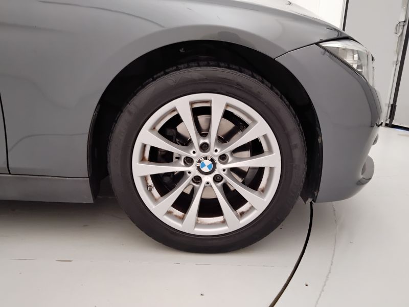 GuidiCar - BMW Serie 3 F31 2015 Touring 2015 320d Touring Business Advantage auto Usato