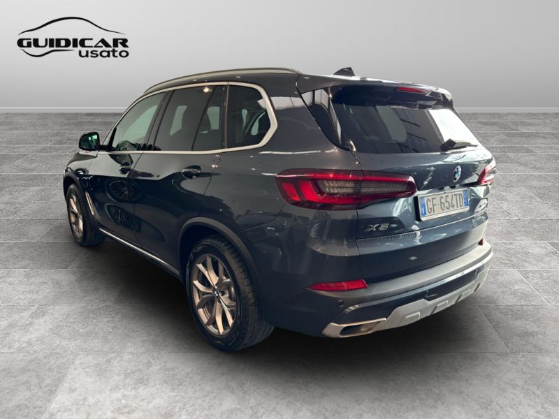 GuidiCar - BMW X5 2021 X5 xdrive45e xLine auto Usato