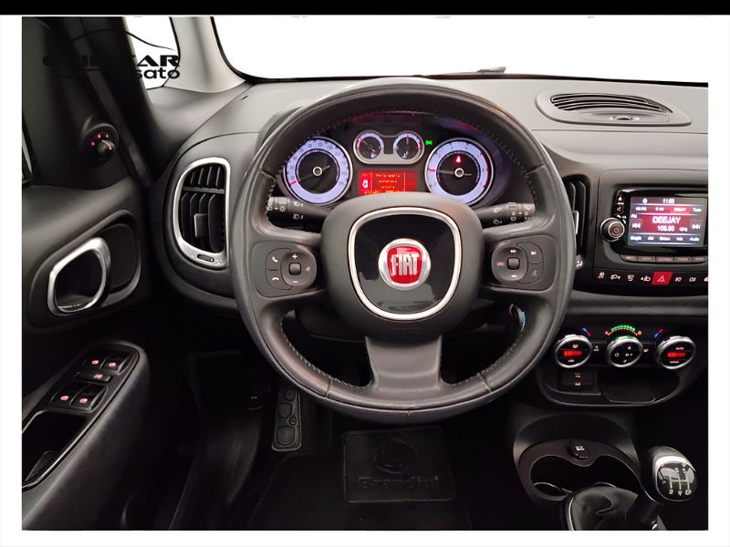 GuidiCar - FIAT 500L 2017 Cross 2013 500L 1.3 mjt Lounge 85cv Usato