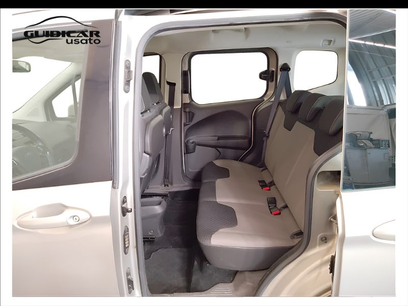 GuidiCar - FORD Tourneo Courier E6 2016 2016 tourneo courier 1.0 ecob. 100cv plus E6 Usato