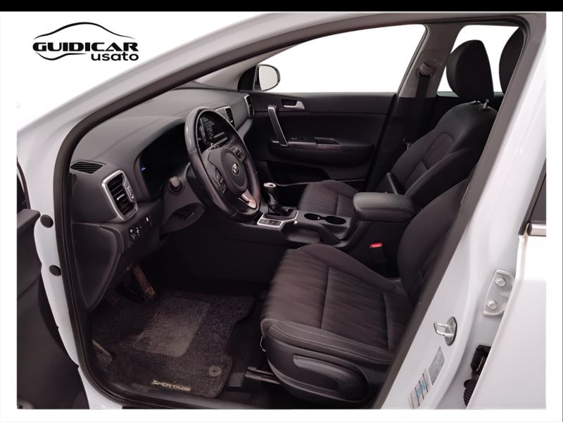 GuidiCar - KIA sportage 2016 Sportage 1.7 crdi Cool 2wd 115cv Usato