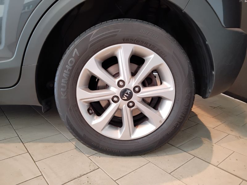 GuidiCar - KIA Stonic 2019 Stonic - Stonic 1.4 MPI EcoGPL Style Usato