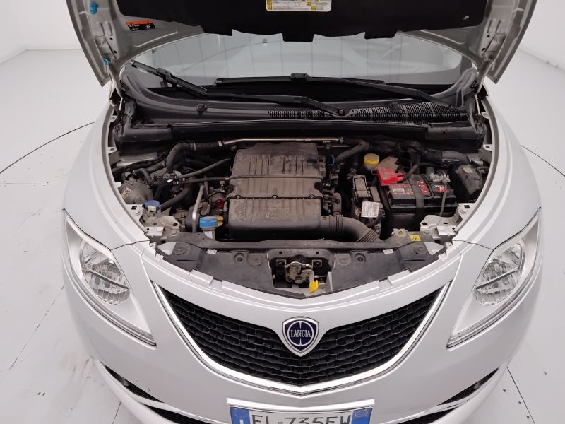 GuidiCar - LANCIA Ypsilon III 2015 2017 Ypsilon 1.2 Gold ecochic Gpl 69cv my16 Usato