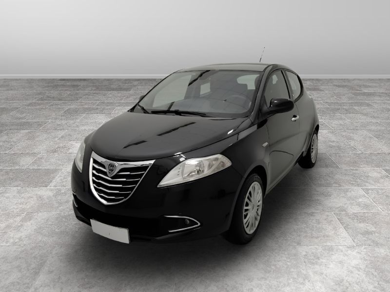 GuidiCar - LANCIA Ypsilon III 2011 2011 Ypsilon 1.2 8v Silver s&s 69cv Usato