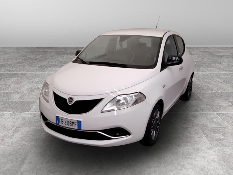 GuidiCar - LANCIA Ypsilon 2016 Ypsilon 1.2 Gold ecochic Gpl 69cv Usato