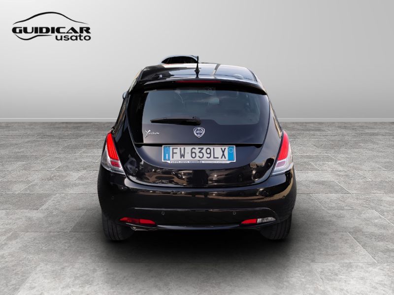 GuidiCar - LANCIA Ypsilon III 2015 2019 Ypsilon 1.2 Gold s&s 69cv my19 Usato