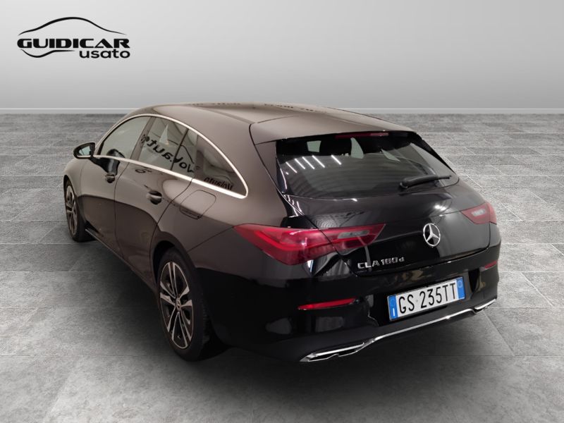 GuidiCar - Mercedes CLA 2024 CLA Shooting Brake 180 d Progressive Advanced auto Usato