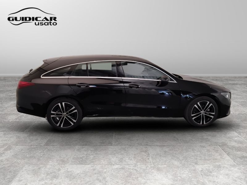 GuidiCar - Mercedes CLA 2024 CLA Shooting Brake 180 d Progressive Advanced auto Usato
