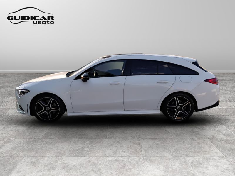 GuidiCar - Mercedes CLA 2021 CLA Shooting Brake 200 d Premium 4matic auto Usato