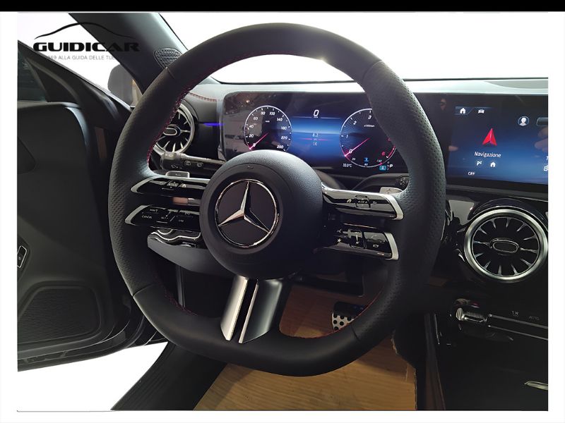 GuidiCar - MERCEDES BENZ CLA SHOOTING BRAKE 1 CLA 200 d Automatic Shooting Brake Nuovo