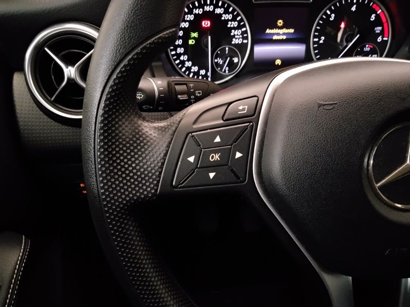 GuidiCar - Mercedes Classe a 2015 A 160 cdi Executive E6 Usato