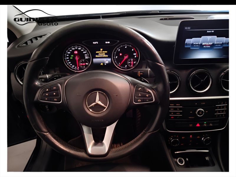 GuidiCar - Mercedes Classe a 2017 A 180 d Sport auto my16 Usato