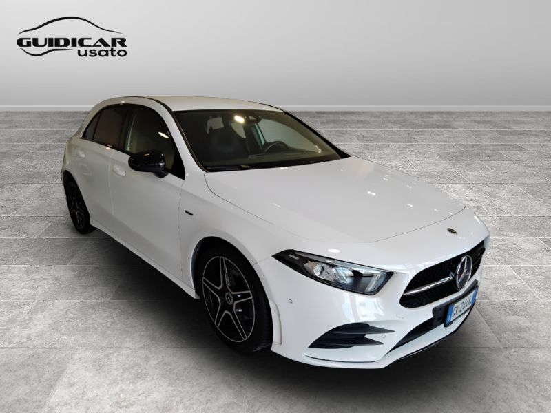 GuidiCar - Mercedes Classe a 2022 A 180 d Premium auto Usato