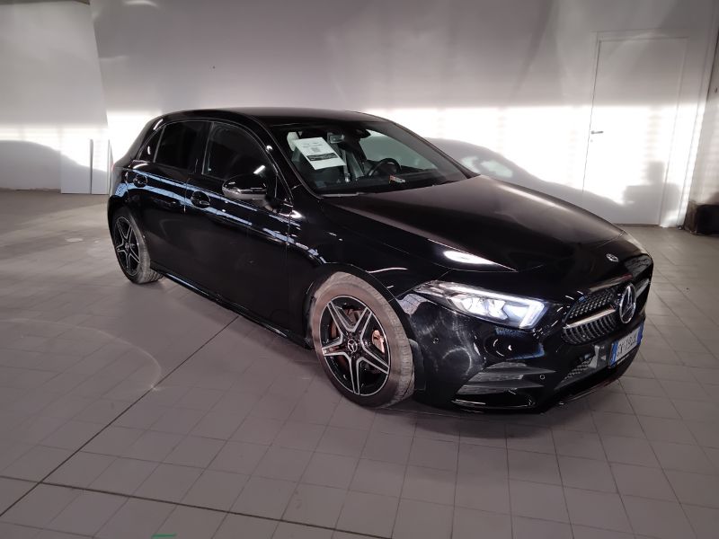 GuidiCar - Mercedes Classe a 2022 A 180 d Premium Night edition auto Usato