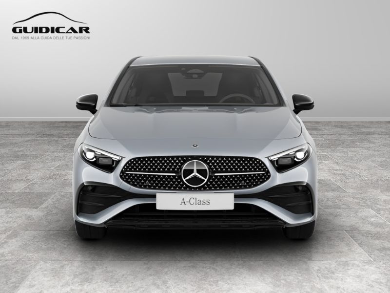 GuidiCar - MERCEDES BENZ Classe a 1 A 180 Sport auto Nuovo