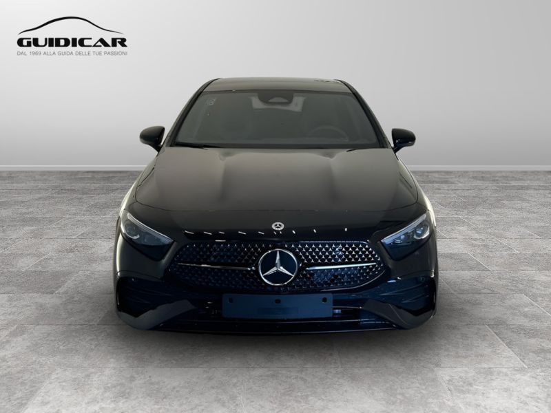 GuidiCar - MERCEDES BENZ Classe a 1 A 180 d Automatic AMG Line ADVANCED Nuovo