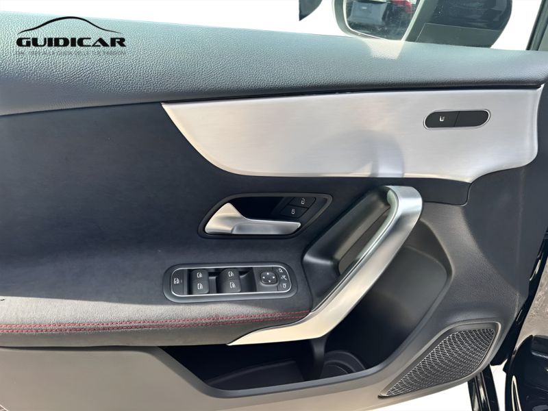 GuidiCar - MERCEDES BENZ Classe a 1 A 180 d Automatic AMG Line ADVANCED Nuovo
