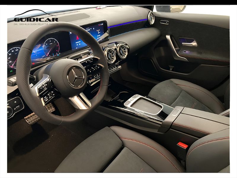 GuidiCar - MERCEDES BENZ CLASSE A 1 A 180 d Automatic Nuovo