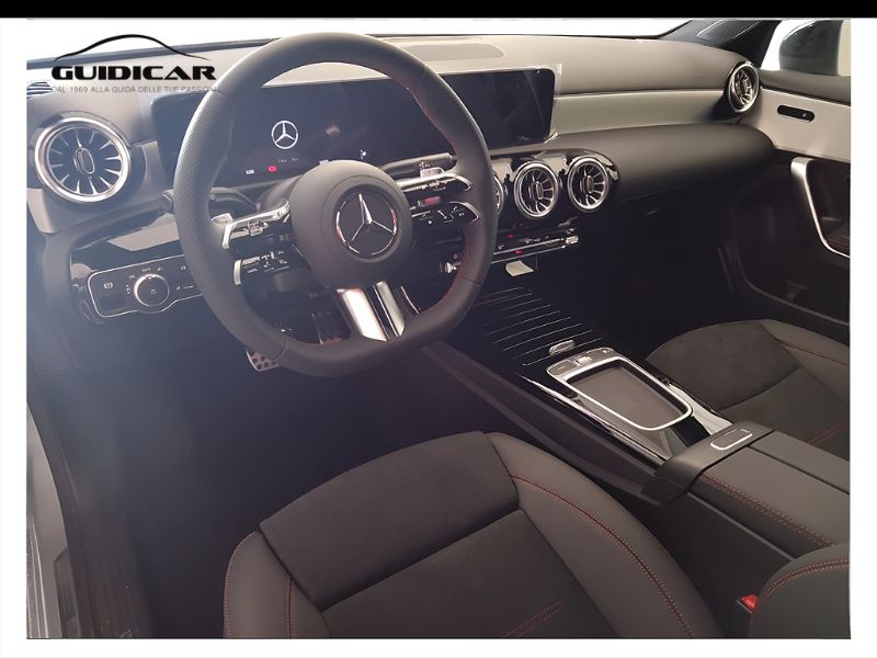 GuidiCar - MERCEDES BENZ CLASSE A 1 A 180 d Automatic Nuovo