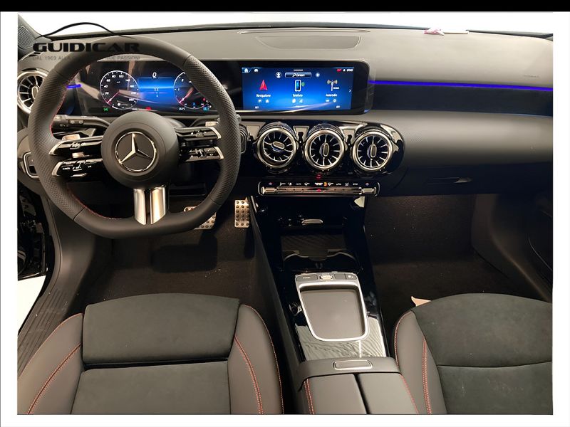 GuidiCar - MERCEDES BENZ CLASSE A 1 A 180 d Automatic Nuovo