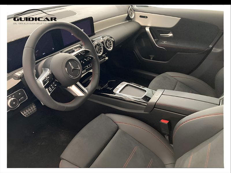 GuidiCar - MERCEDES BENZ CLASSE A 1 A 180 d Automatic Nuovo