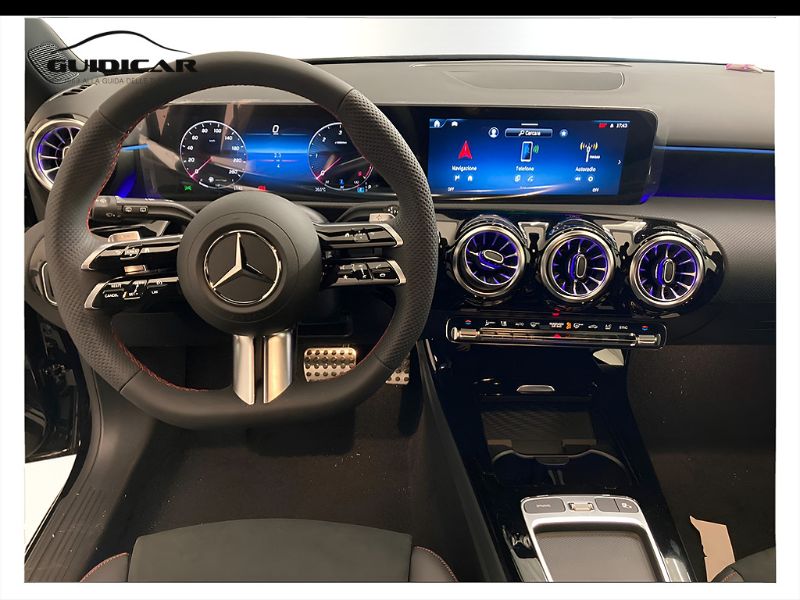 GuidiCar - MERCEDES BENZ CLASSE A 1 A 180 d Automatic Nuovo