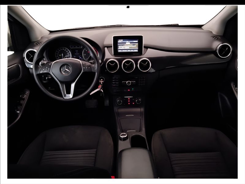 GuidiCar - Mercedes Classe b 2012 B 180 cdi be Executive Usato