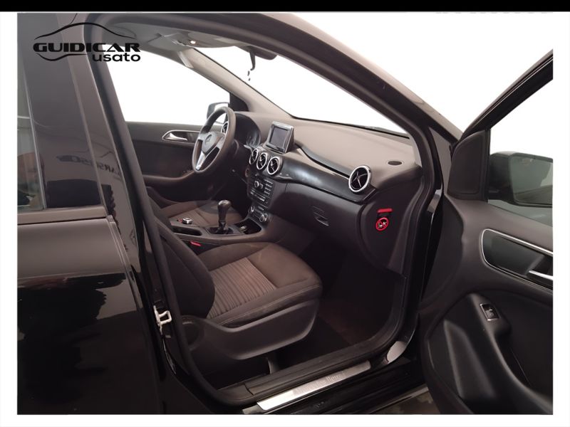 GuidiCar - Mercedes Classe b 2013 B 180 cdi be Executive Usato