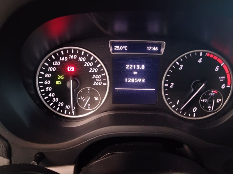 GuidiCar - Mercedes Classe b 2013 B 180 cdi BE Premium Usato