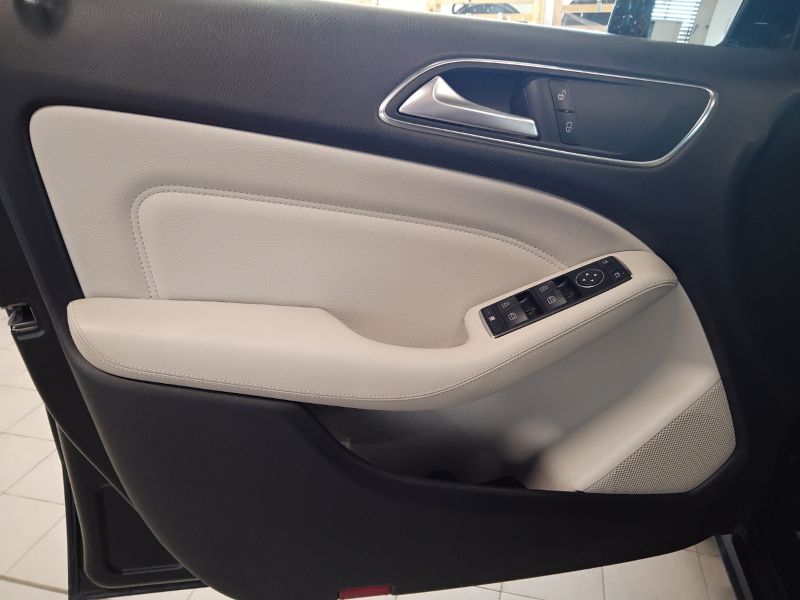 GuidiCar - Mercedes Classe b 2013 B 180 cdi BE Premium Usato