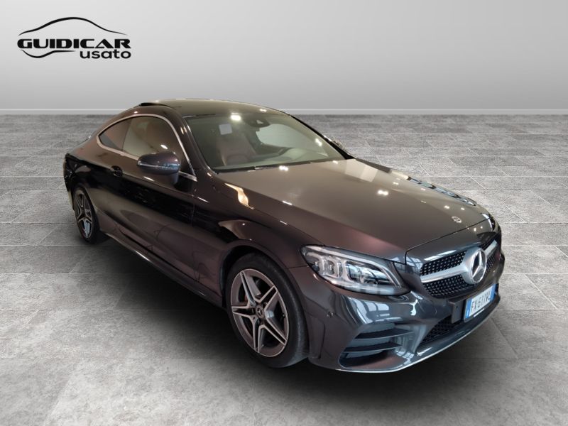 GuidiCar - Mercedes Classe C 2019 C Coupe 220 d Premium 4matic auto Usato