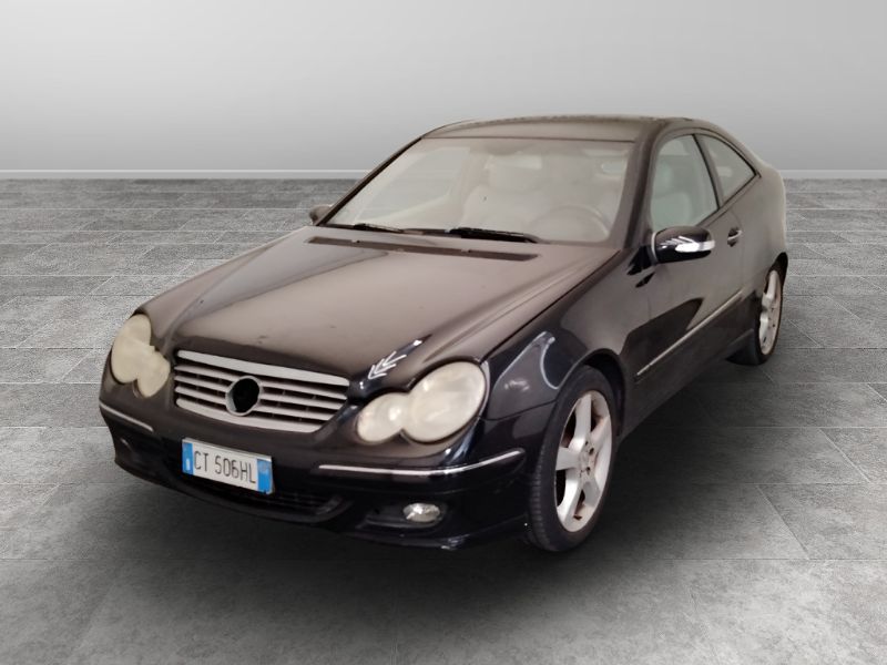 GuidiCar - Mercedes Classe C Sportcoupe - CL203 2004 2005 C SportCoupe 200 cdi Avantgarde Usato