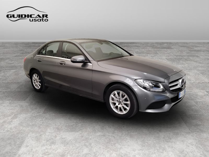 GuidiCar - Mercedes Classe C-W205 2014 Berlina 2019 C 180 d (bt) Business auto Usato