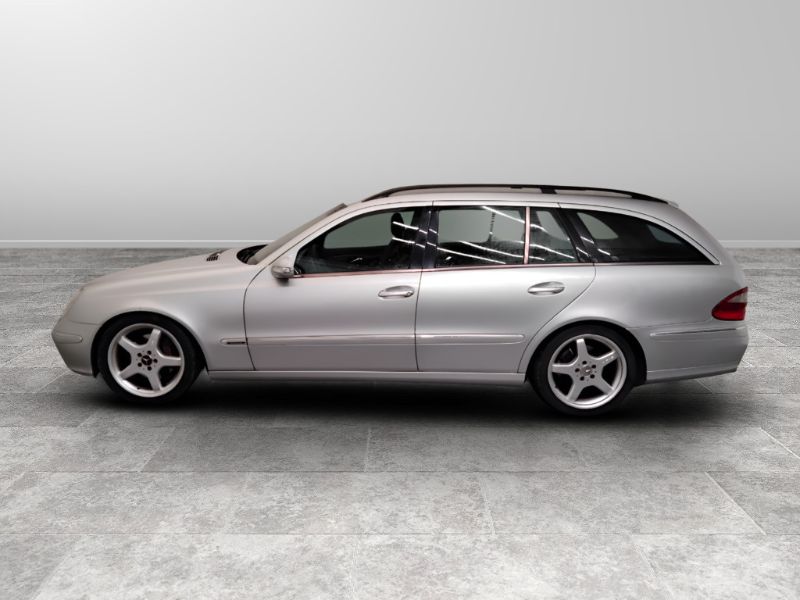 GuidiCar - Mercedes Classe E 2003 E SW 320 cdi Elegance Usato