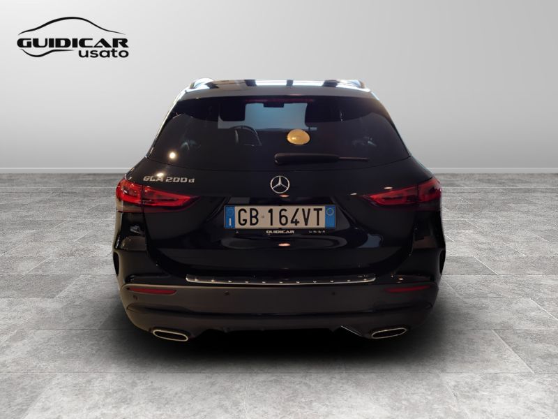 GuidiCar - Mercedes GLA 2020 GLA 200 d Premium auto Usato