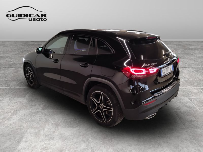 GuidiCar - Mercedes GLA 2022 GLA 200 d Premium auto Usato