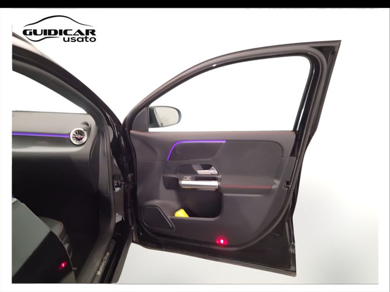 GuidiCar - Mercedes GLA 2022 GLA 220 d Premium 4matic auto Usato