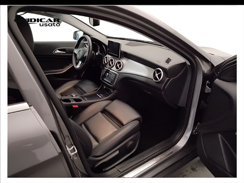 GuidiCar - Mercedes GLA-X156 2014 2016 GLA 180 d (cdi) Enduro auto Usato