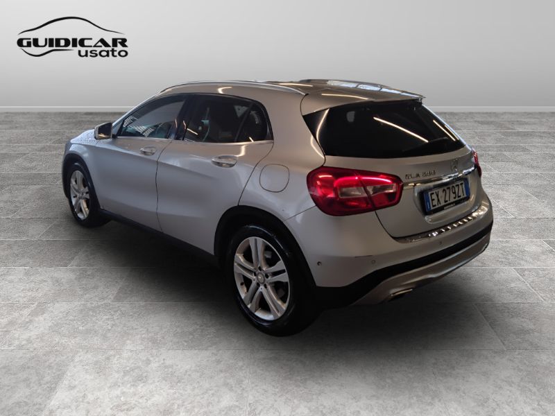 GuidiCar - Mercedes GLA-X156 2014 2015 GLA 200 d (cdi) Sport Usato