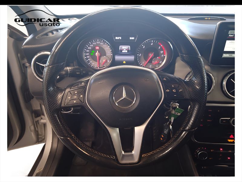 GuidiCar - Mercedes GLA-X156 2014 2015 GLA 200 d (cdi) Sport Usato