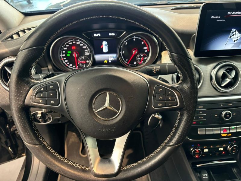 GuidiCar - Mercedes GLA-X156 2017 2018 GLA 200 d Sport auto Usato