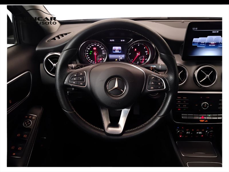 GuidiCar - Mercedes GLA 2018 GLA 200 d Sport auto Usato