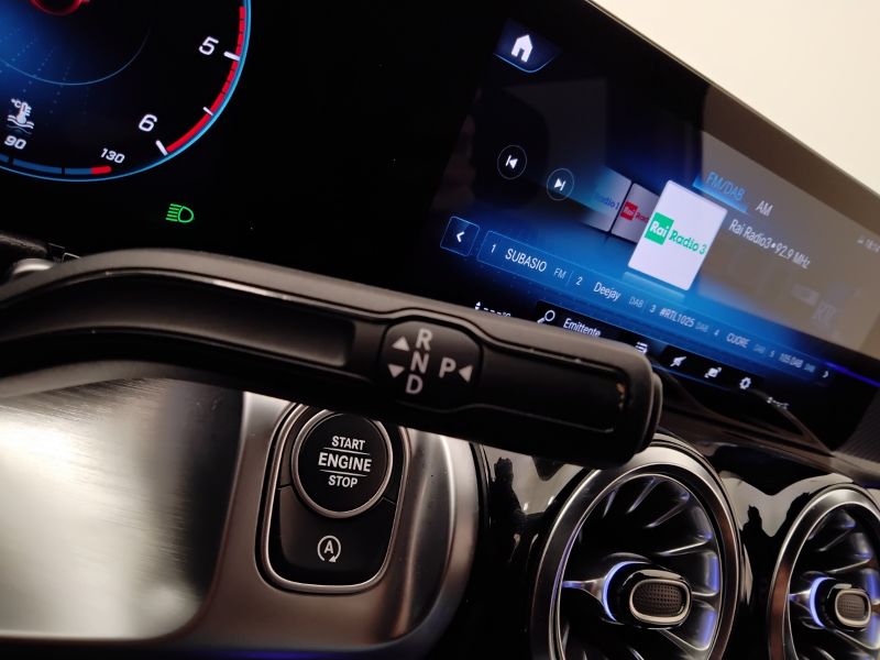 GuidiCar - Mercedes GLB 2022 GLB 200 d Premium auto Usato
