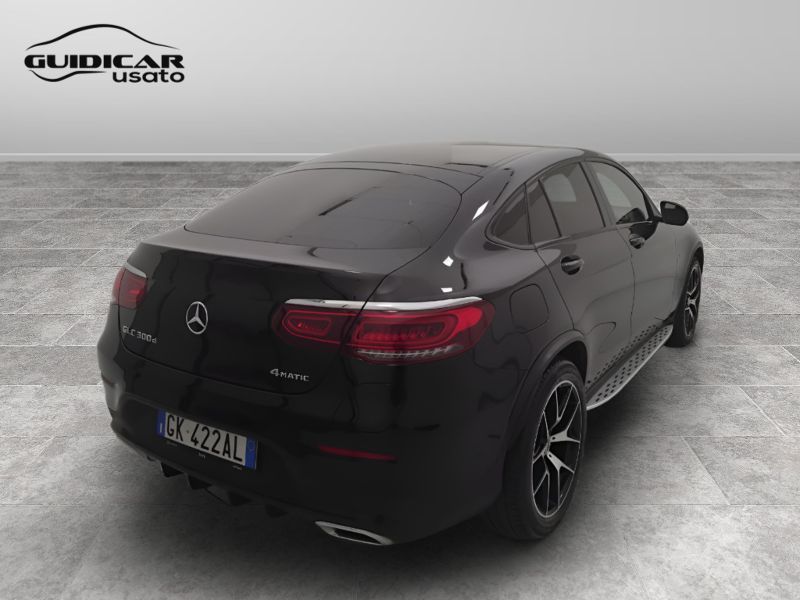 GuidiCar - Mercedes GLC 2022 GLC Coupe 300 de plug in hybrid (de eq-power) Premium 4matic auto Usato