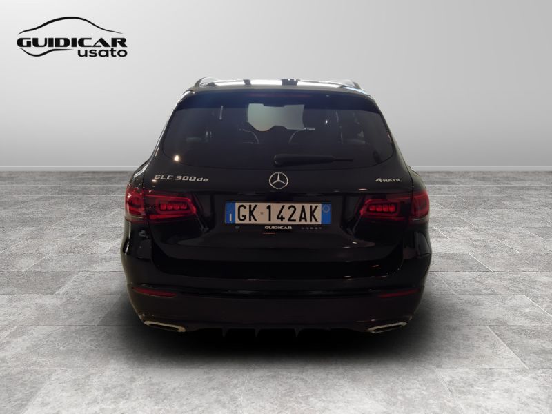 GuidiCar - Mercedes GLC 2022 GLC 300 de plug-in hybrid (de eq-power) Premium 4matic auto Usato
