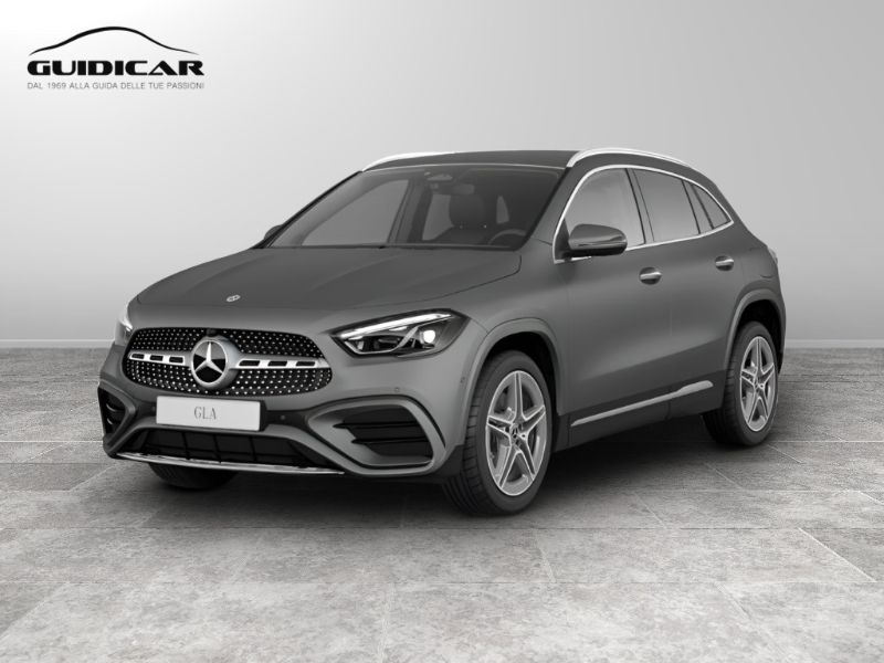 GuidiCar - MERCEDES BENZ NUOVA GLA 1 GLA 180 Automatic Nuovo