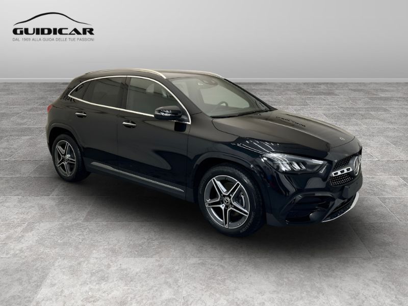 GuidiCar - MERCEDES BENZ NUOVA GLA 1 GLA 180  d Automatic Nuovo