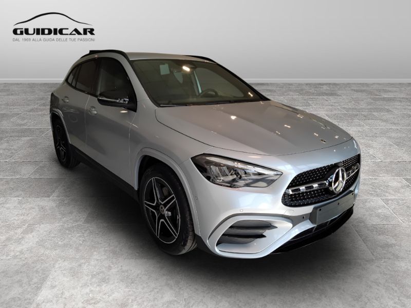 GuidiCar - MERCEDES BENZ NUOVA GLA 1 GLA 180  d Automatic Nuovo