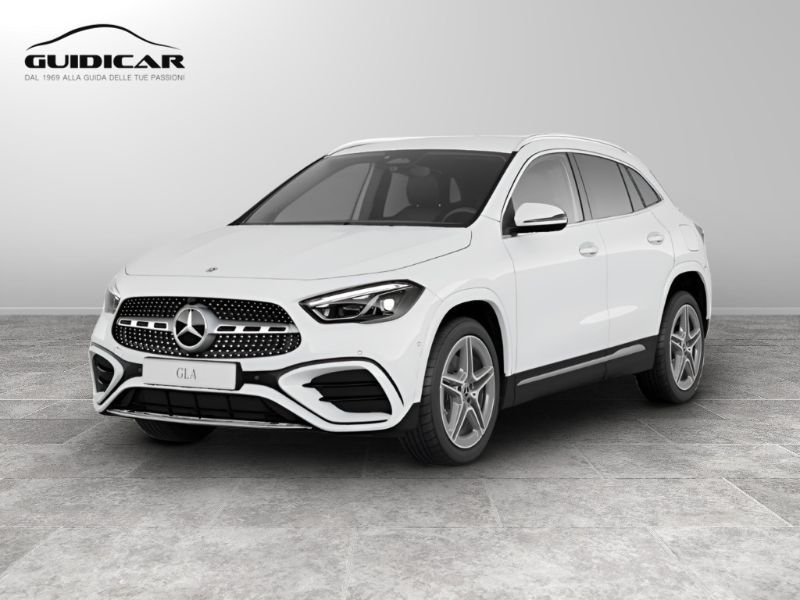 GuidiCar - MERCEDES BENZ NUOVA GLA 1 GLA 180  d Automatic Nuovo